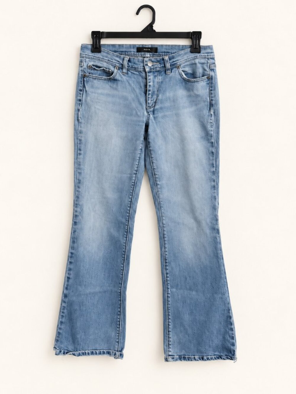 White House Black Market Noir Light Wash Bootcut Jeans 8S Short